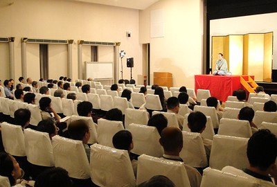 三遊亭楽春のメンタルヘルスの維持向上とコミュニケーションの活性化講演会